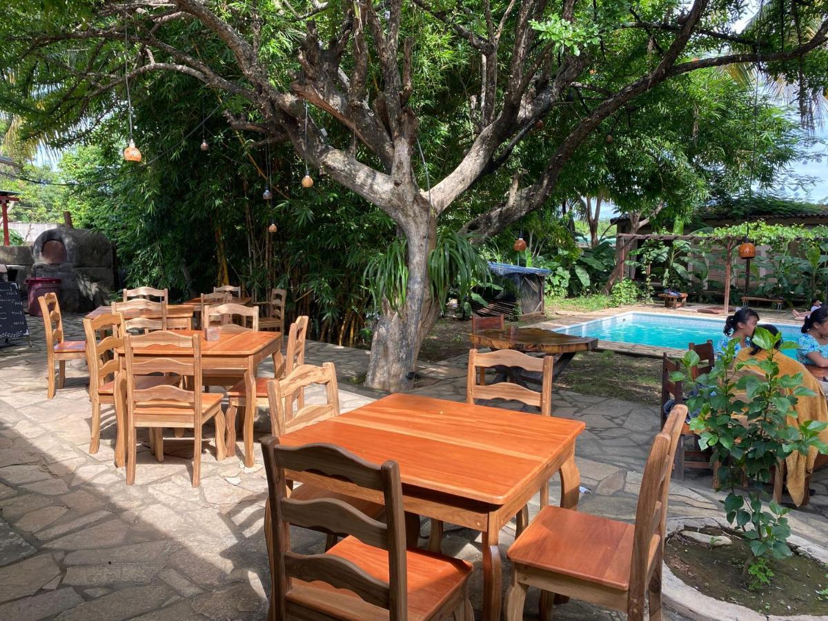 Hostal Casa Abierta León エクステリア 写真